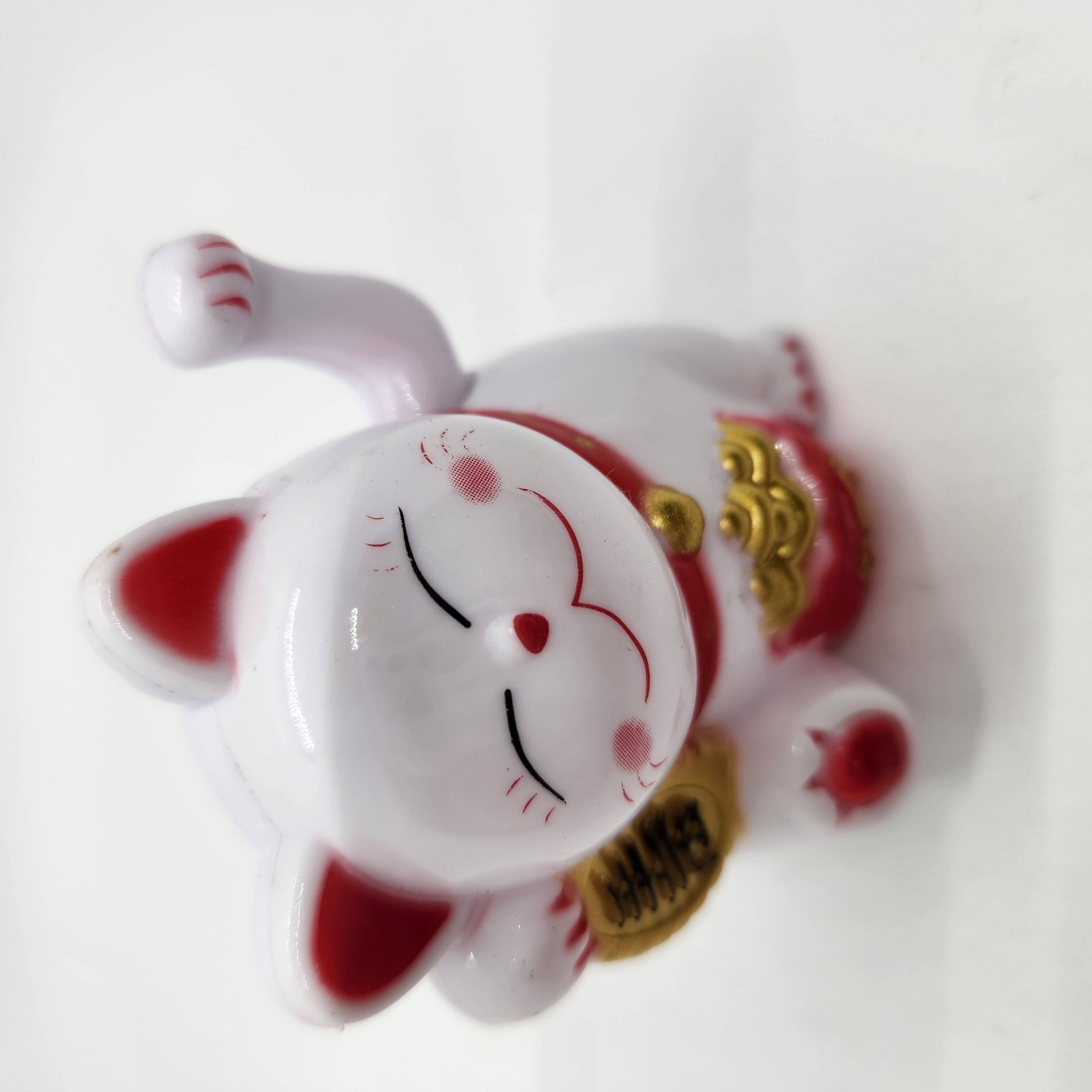 Statue - Maneki Neko Waving Arm